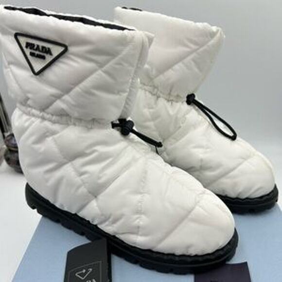 Women's Prada re-nylon quilted snow boots size 39 made in Italy - Picture 8 of 11